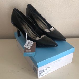 Comfort Plus by Predictions heels (Payless) NWT